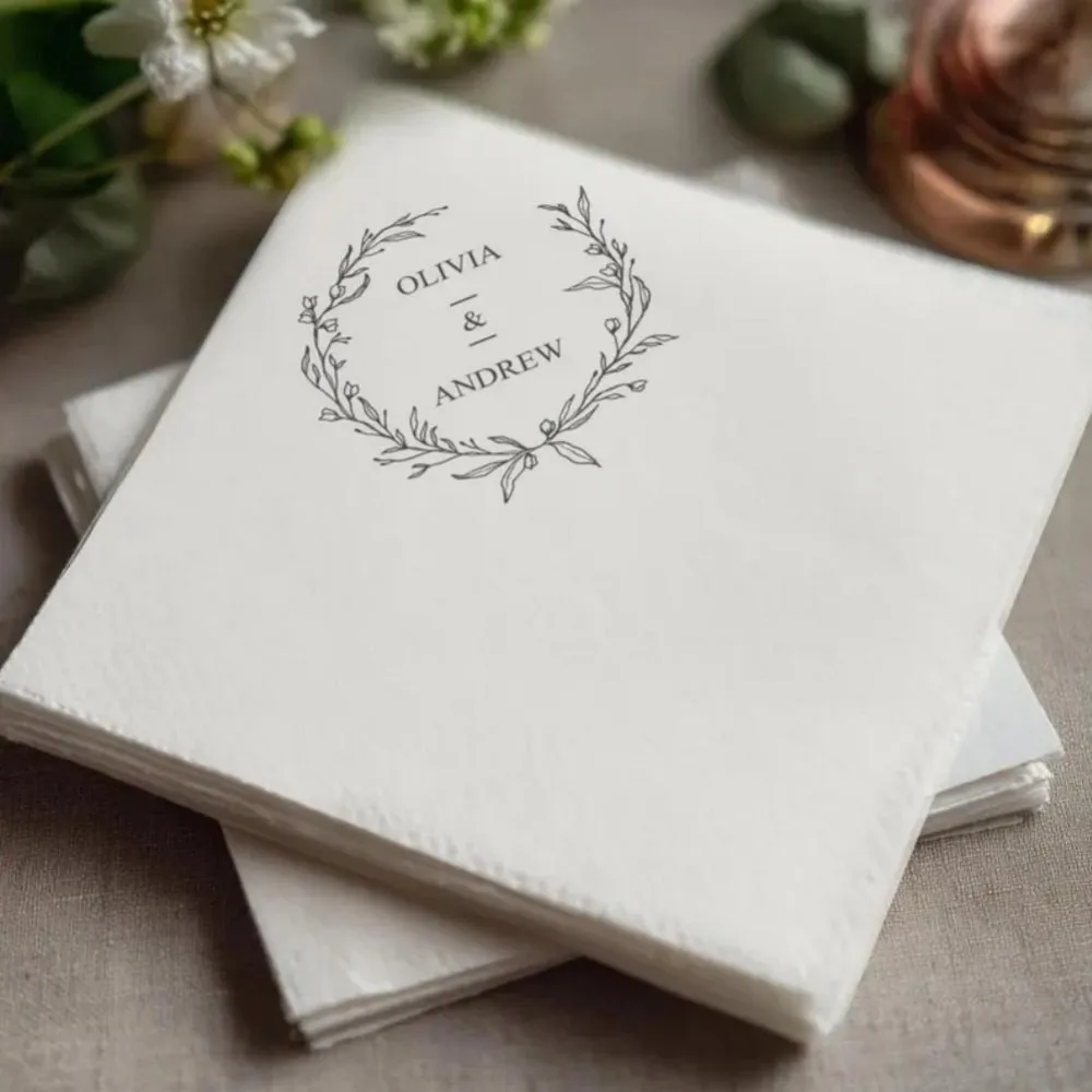 مناديل مخصصة مونوغرام مناديل الزفاف مع أسماء الزوجين مناديل كوكتيل أنيقة لاستقبال عشاء أو ديكور دش الزفاف #3