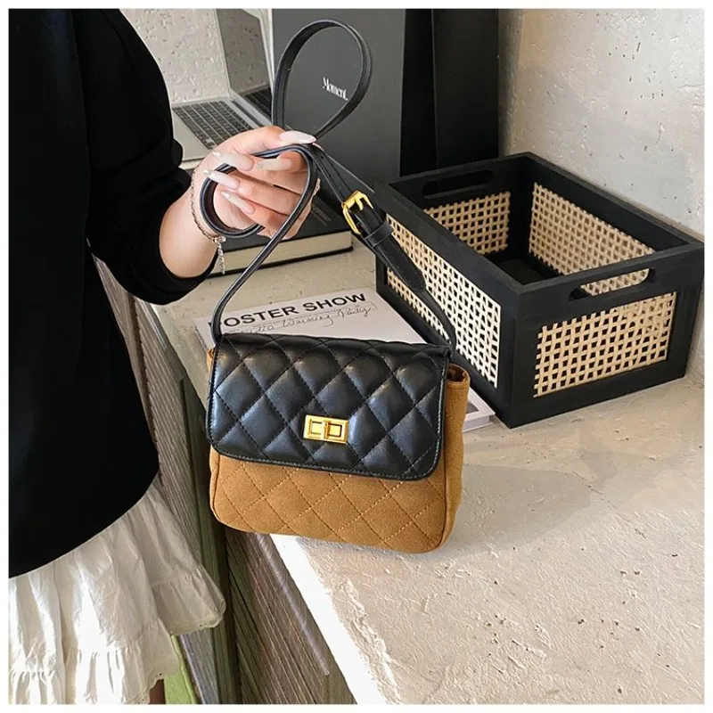 

Unique Diaper Bag Classic Textured Leather Satchel Fashionable Letter Logo Handbag Trendy Square Crossbody Luxury Commuter
