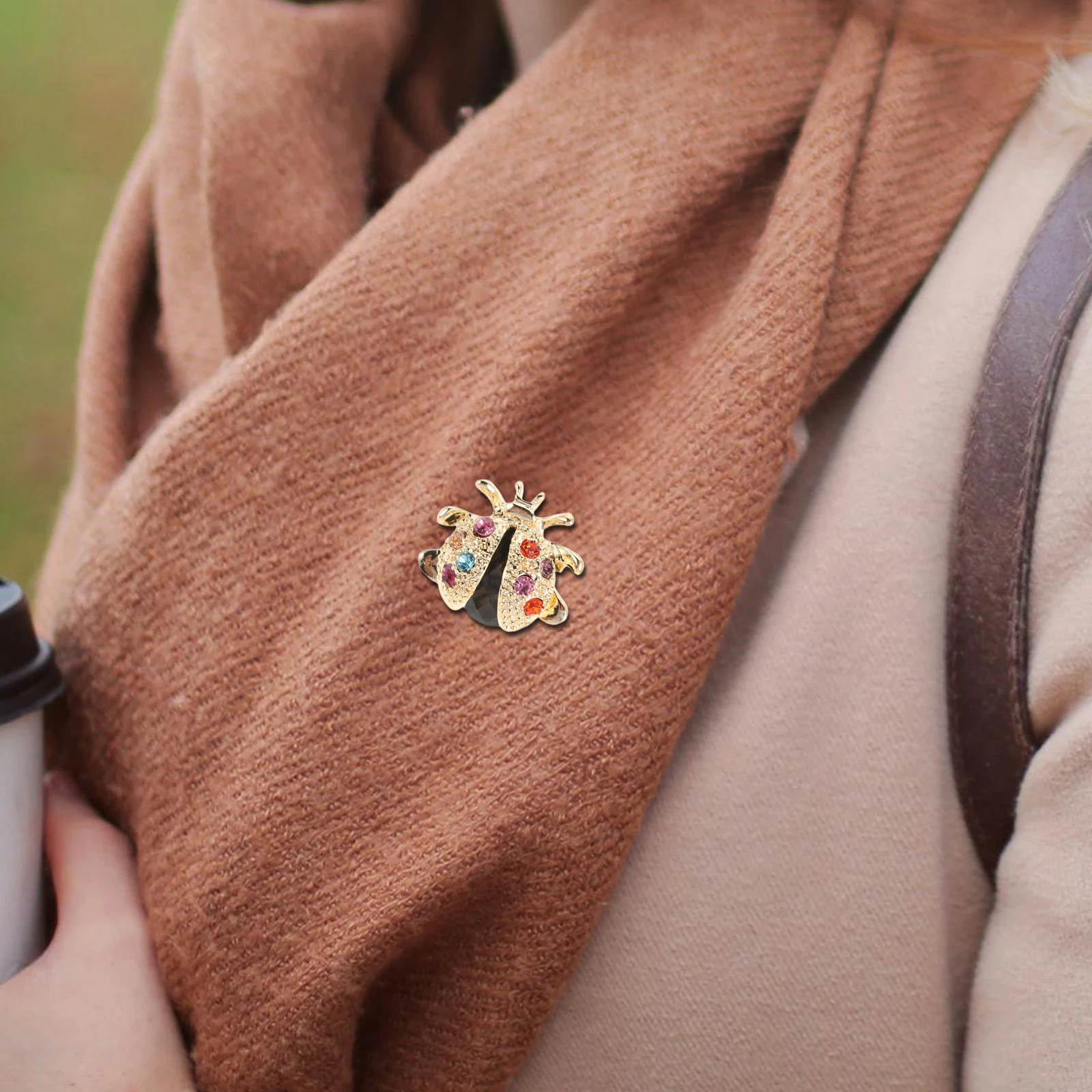 

6Pcs Ladybugs Brooch Pin Rhinestone Crystal Insect Jewelry Fashion Lapel Pins for Dresses Elegant Sparkly Decorative Brooches