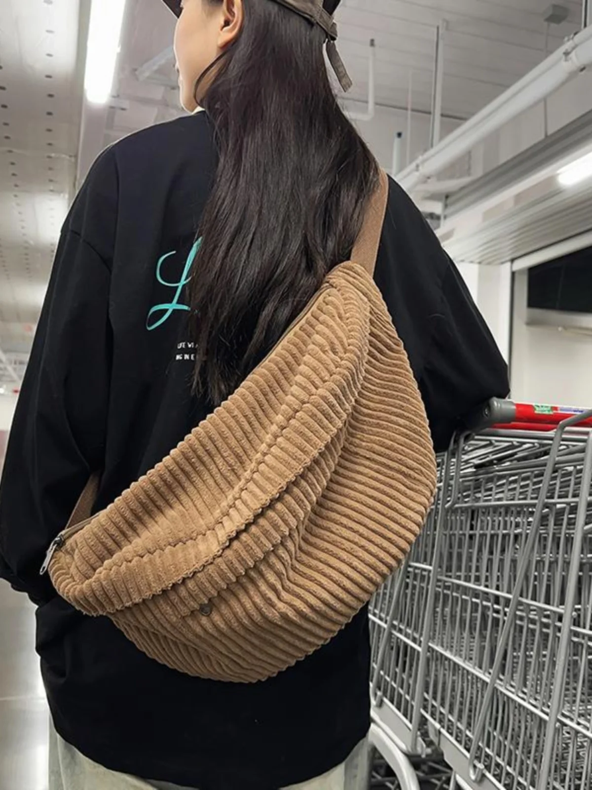 

Большая вельветовая сумка через плечо Capaci для мужчин, сумка для верховой езды на одно плечо, зима 2024, мягкий полиэстер, повседневная застежка-молния