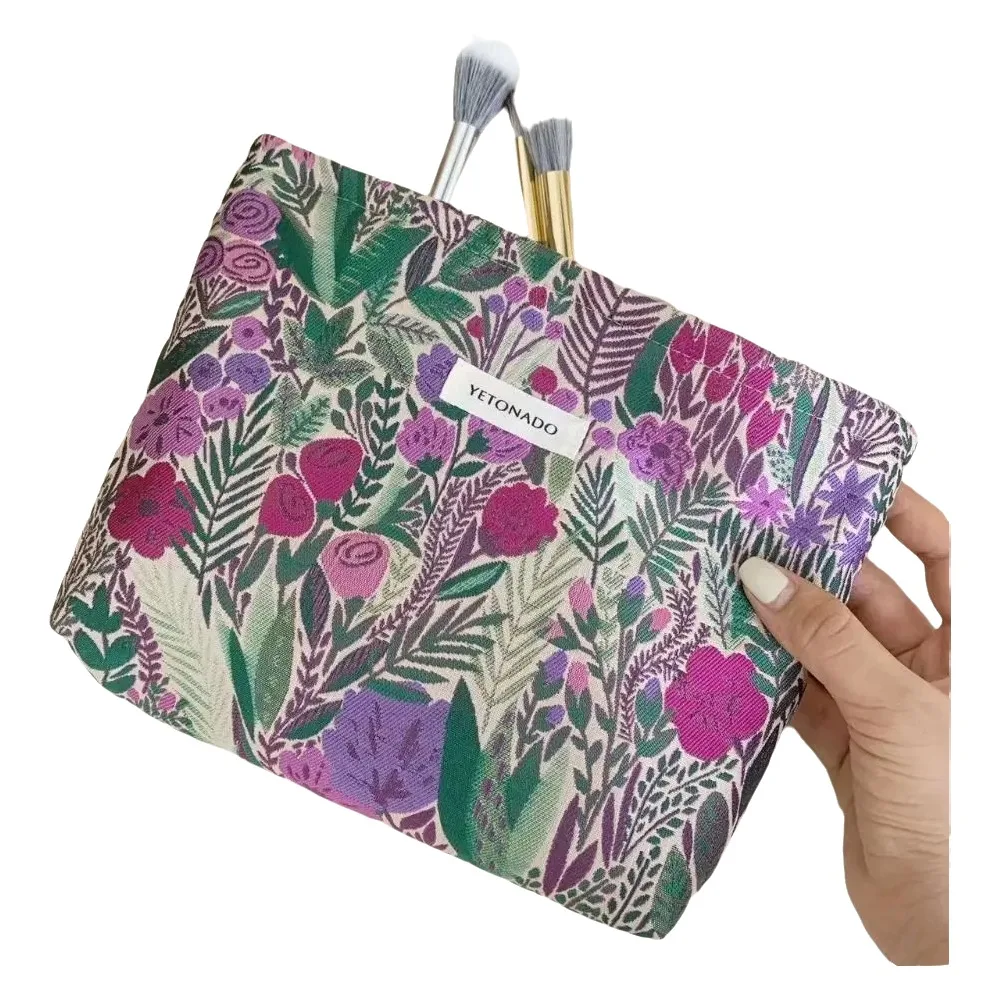 

Polyester Canvas Flower Clutch Bag Large Capacity Zipper Closure Makeup Bag Flower Forest Pattern Portable Cosmetic Organizer