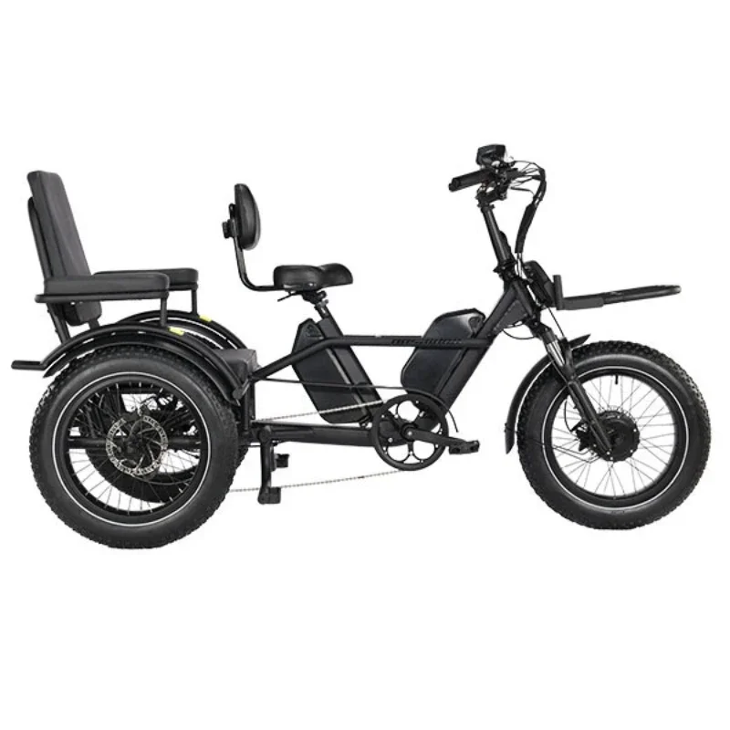 Double travel pedal distance helps tricycle differential three-wheel drive