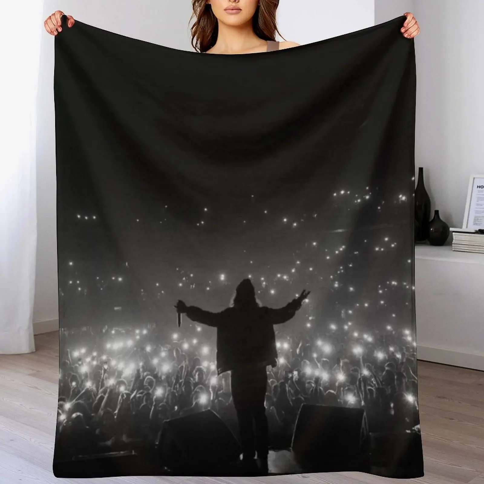 RUSSLIVE Throw Blanket Cozy Napping Blanket Gift for Mom Dad