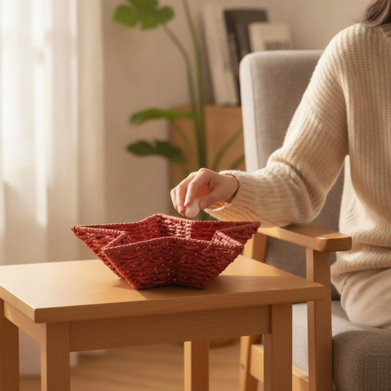 Lightweight Woven Star Storage Basket Decorative Tray for Bedside Table Essentials Home Decor Organizer