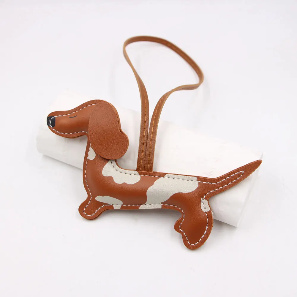 NEW Three-dimensional Dachshund Dog Leather Car Keychain Pendant Luggage Pendant Puppy Dog Accessories Cute Keychain