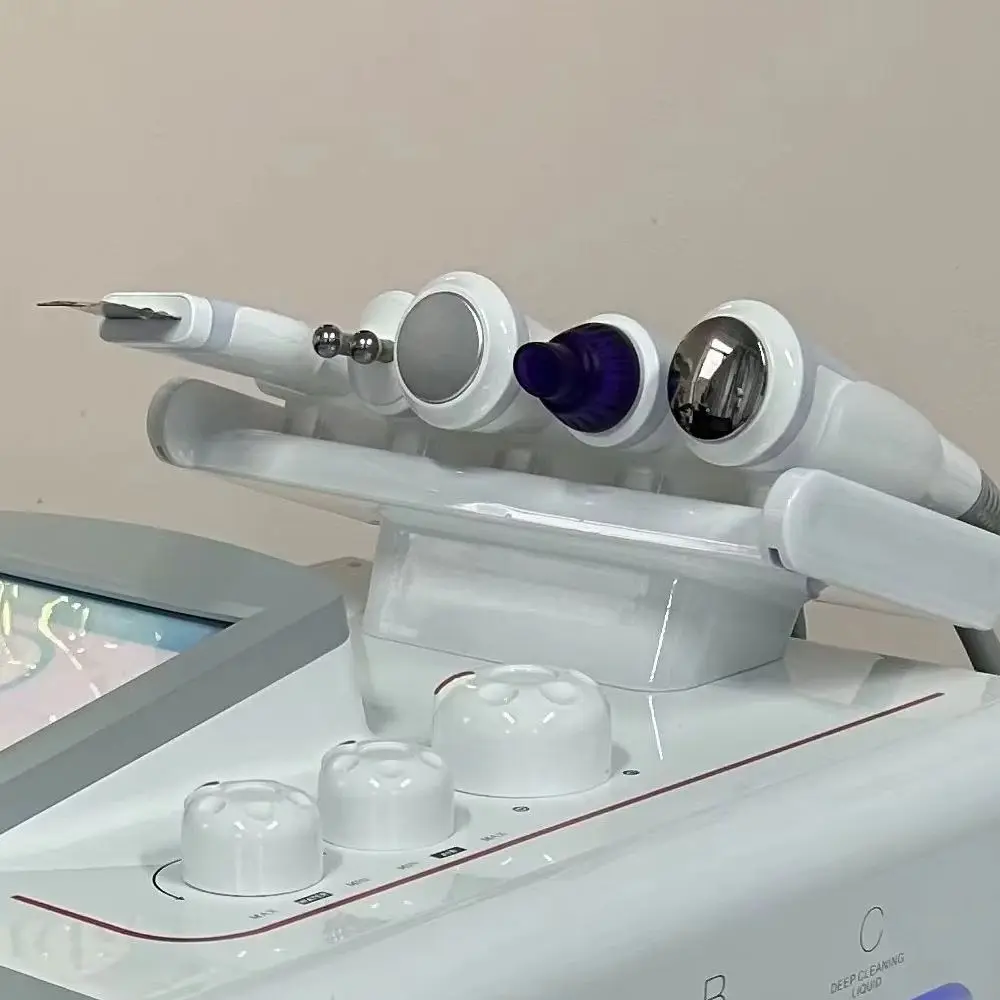 

Многофункциональный аппарат для гидропилинга 6 в 1: кислородный пилинг, микродермабразия, вакуумная чистка, гидрофейслинг, косметологический аппарат