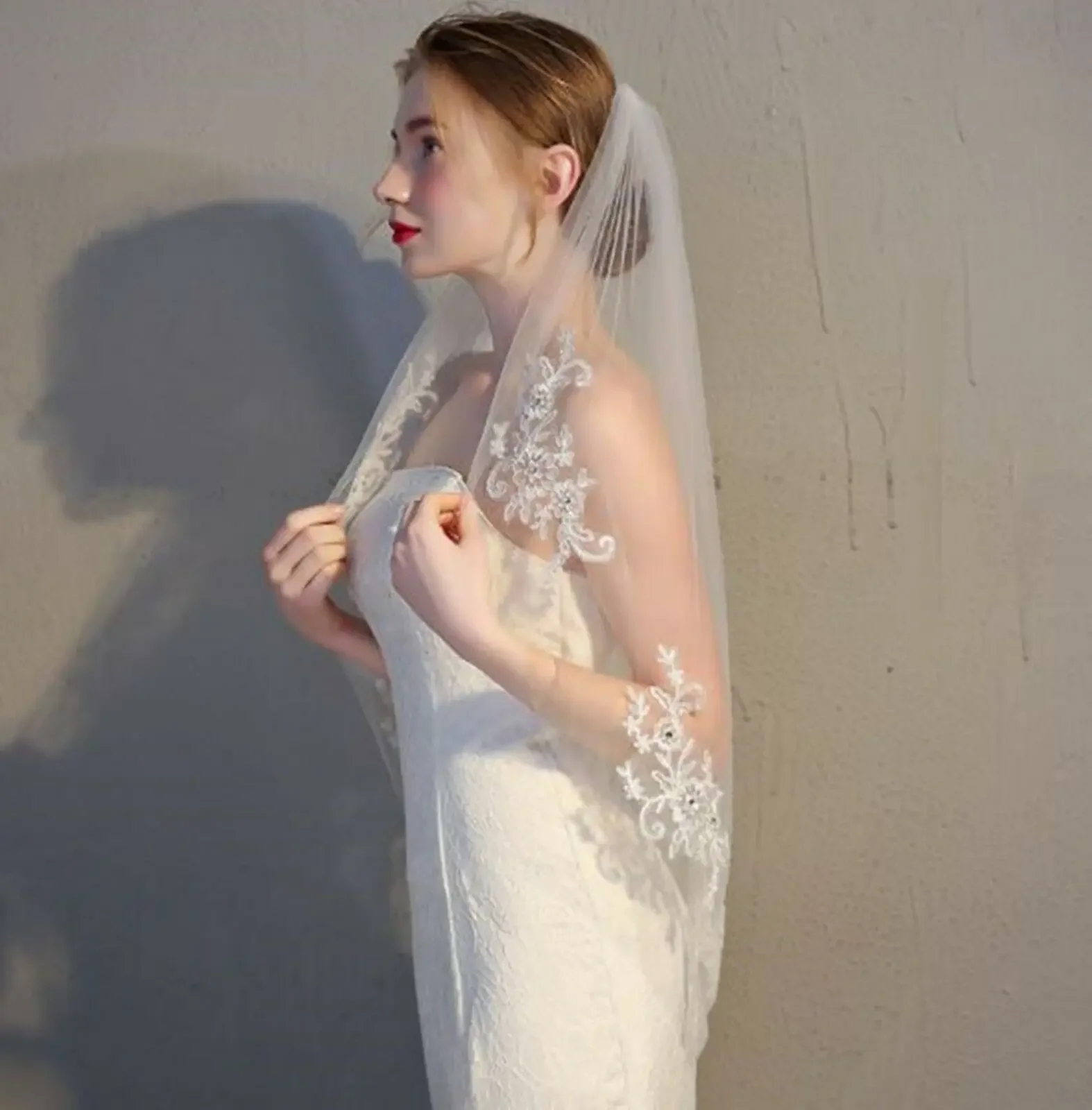 

Fantastic Women White Bride Hen's Night Embroidery Head Hair Trim lace Wedding Veil COMB