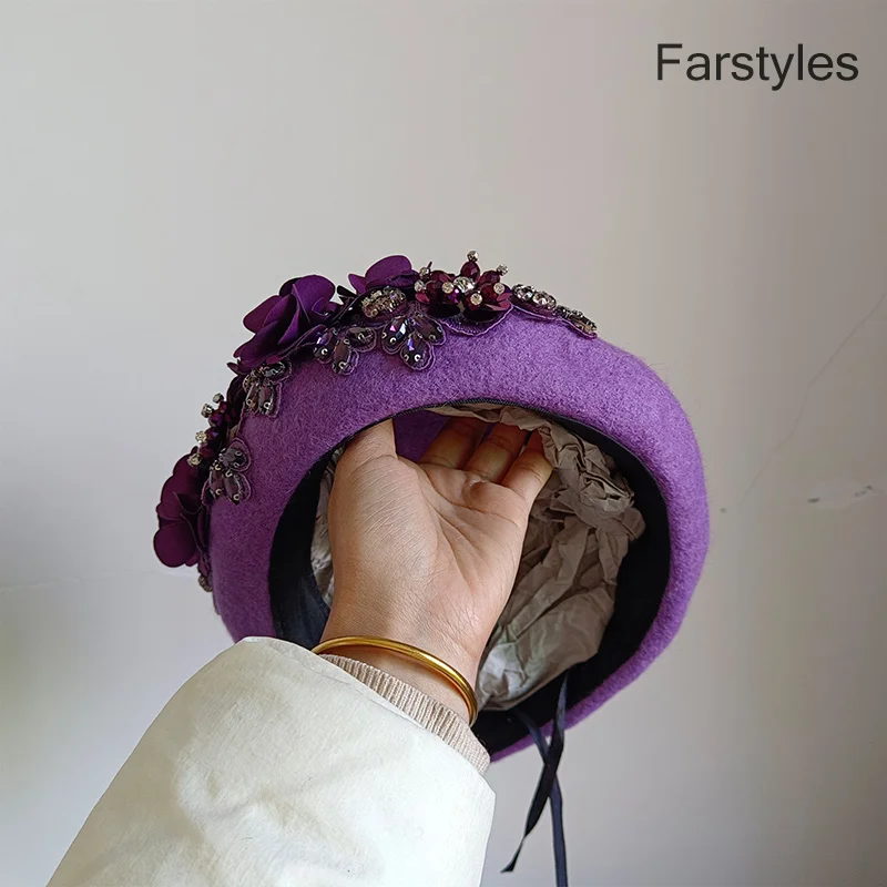 女性の花のベレー帽、豪華なデザイナー、画家のブーケ、女性のbonnet