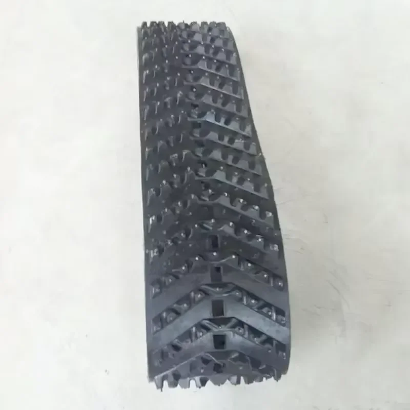 Global 255mm wide black snowmobile rubber track 255 * 72 * 30
