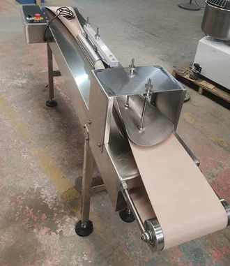 المهنية كل شيء الخبز صب آلة التقريب آلة صنع خبز الخبز آلة تشكيل الخبز