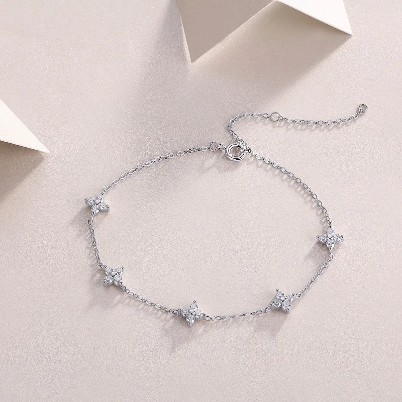 

S925 Silver White Gold Plated 2CT D Color Moissanite Five-Star Four-Leaf Clover Women's Bracelet, Exquisite Jewelry.