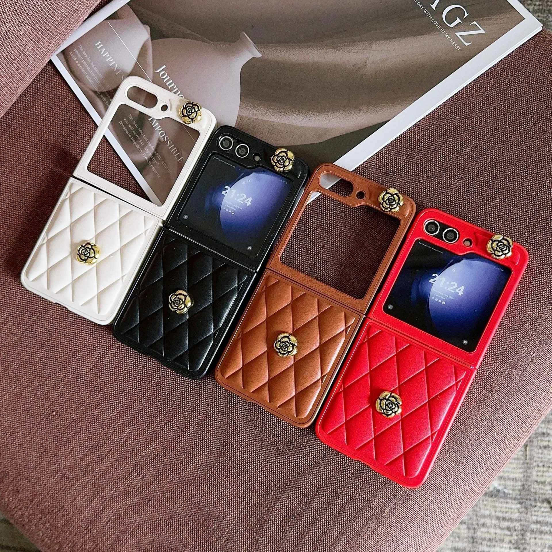 

Gold Flower PU Leather Phone Case For Samsung Galaxy Z Flip 7 6 5 4 Protective Back Cover For ZFlip5 ZFlip6 ZFlip7 Case Shell