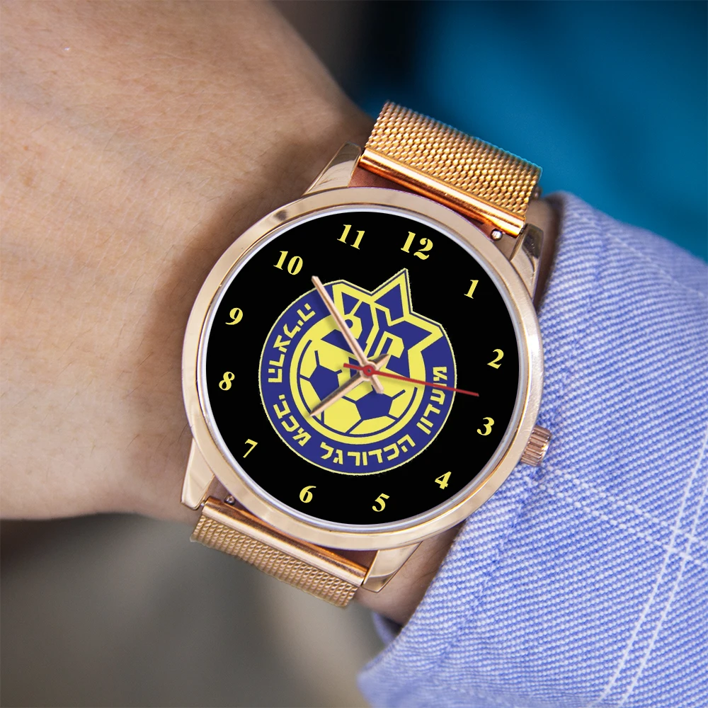 อิเล็กทรอนิกส์สองขนาดสากลสำหรับผู้ชายและผู้หญิงนาฬิกาฟุตบอลคลับของที่ระลึกโรสโกลด์เงินสายนาฬิกาหนังของขวัญสีดำ