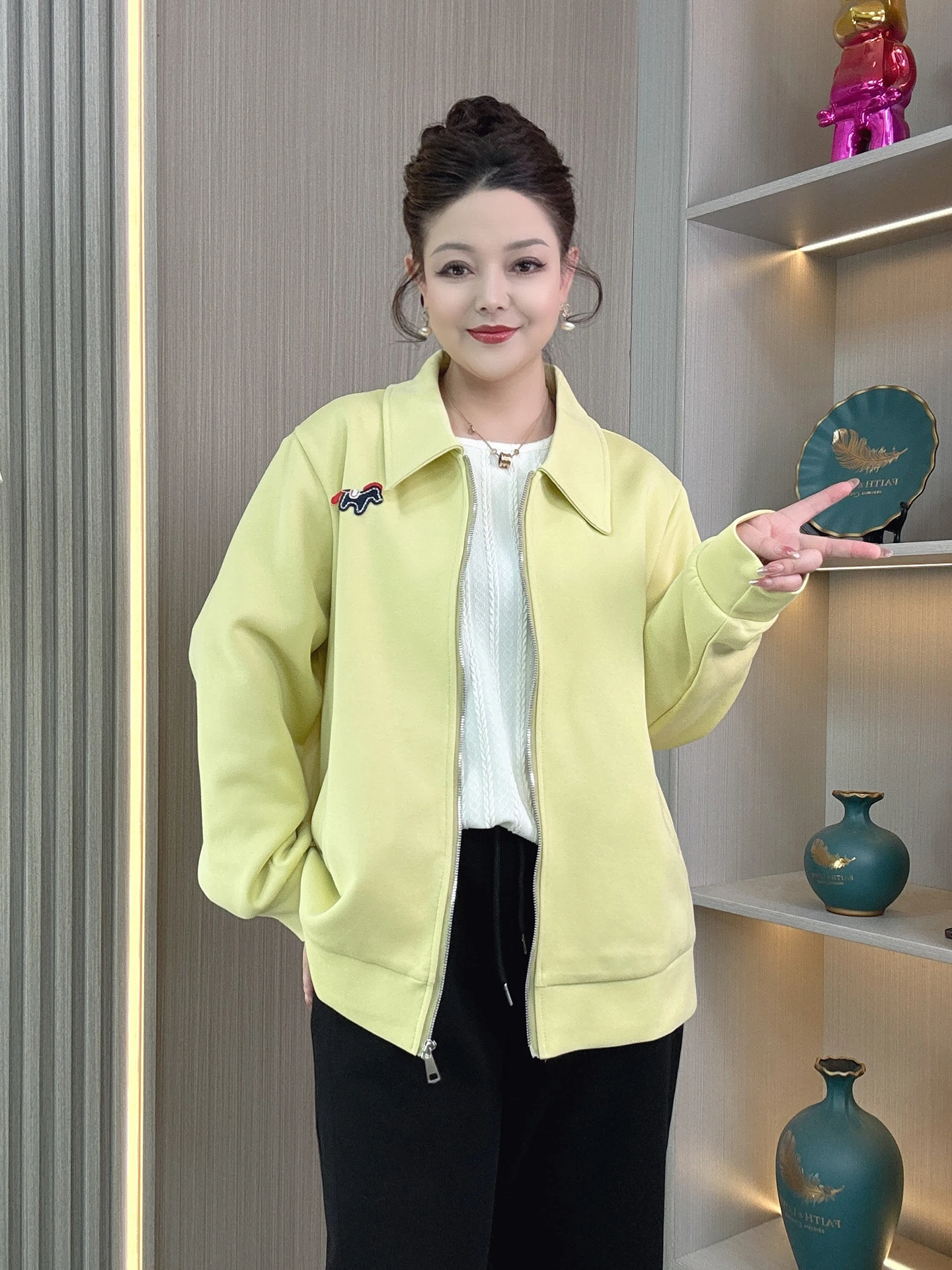 

Spring New Sle Embroidered Label Zipper Flip Collar Jaet Loose Fit Casual Slimming Large Size Sweatirt Women's Outerwear