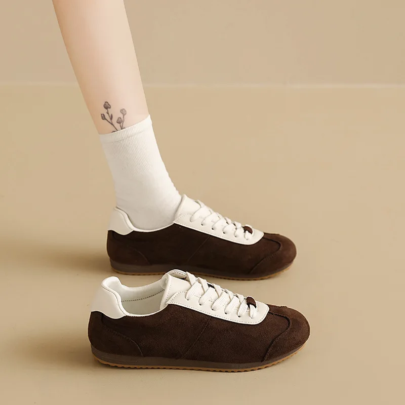 

Spring 2026 Women's Korean Style Breathable Board Shoes Lightweight Anti-Slip Casual Running Trainers for Outdoor Activities