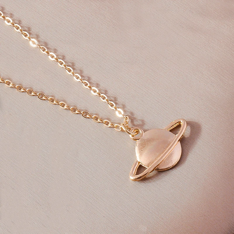 

Aihua Fashion Metal Saturn Necklace for Women Men Short Chain Pendant Necklace Gift Collier Girls Birthday Gifts