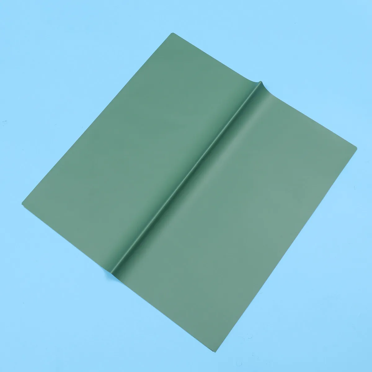 

20Pcs Flower Gift Waterproof Wrapping Paper Plastic Matte Two Colors Dark Green Grey Green 58x58cm Simple Waterproof Flower