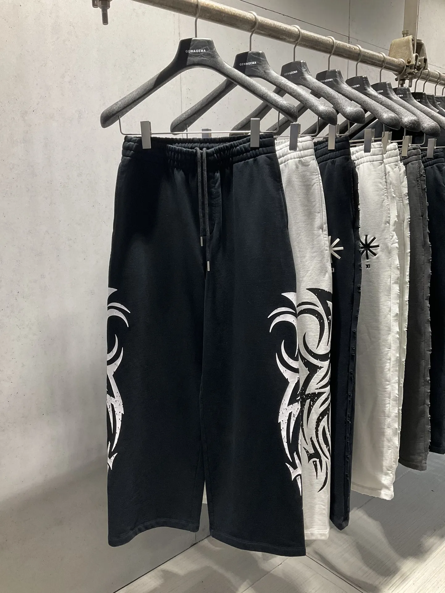 

Casual Loose Long Pants GEWAGEMA 2025ss fiti Print ex Youthful Summer Casual Trousers for Men And Women