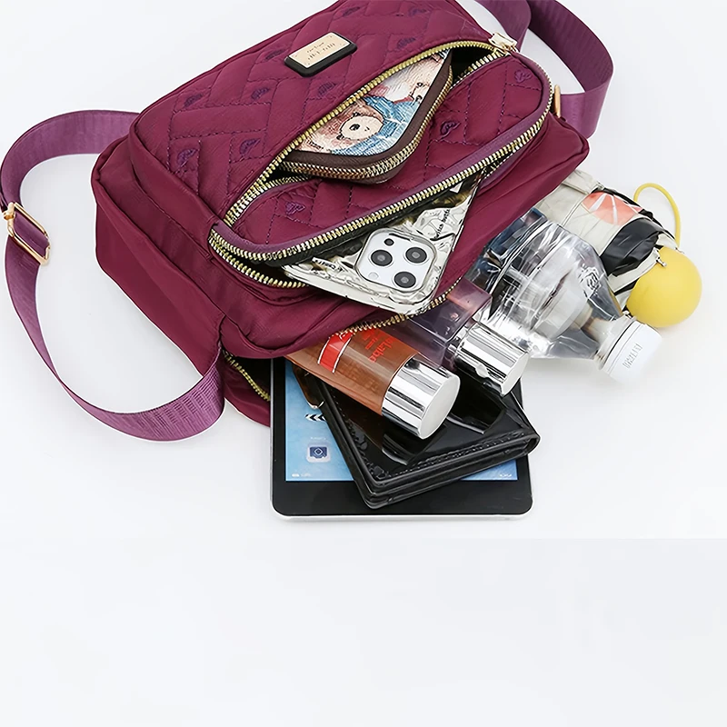 Verstellbarer Riemen Damen Gesteppte Nylon-Umhängetasche mit mehreren Reißverschlusstaschen, lässige Messenger-Schultertasche für den täglichen Einkauf. – Detail 3