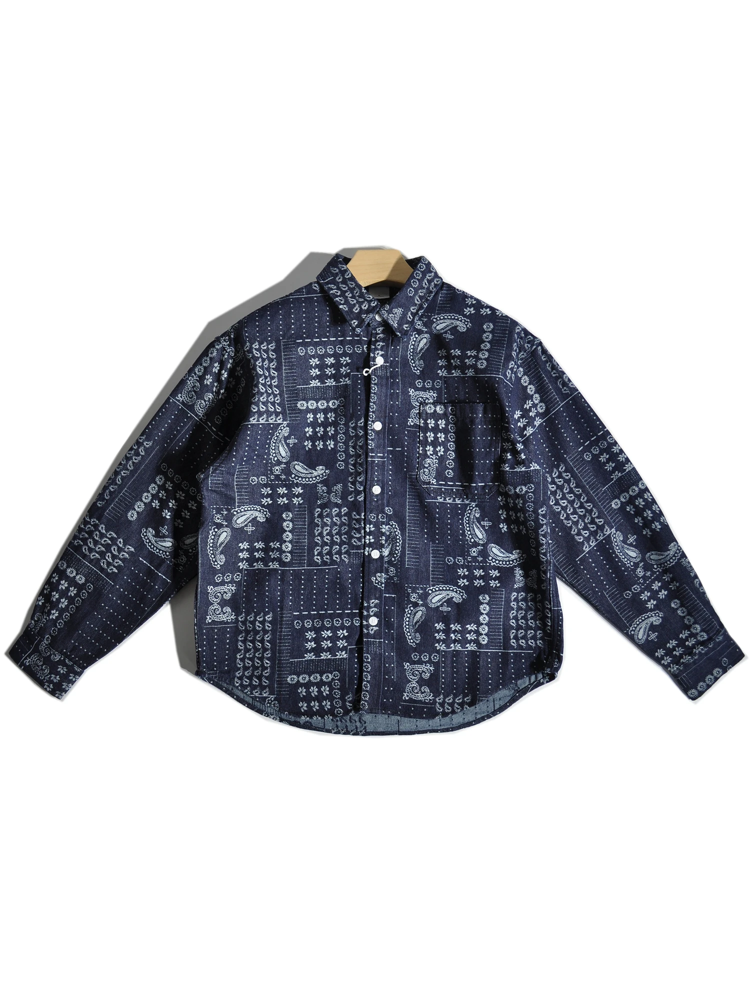 

Винтажная плотная джинсовая рубашка свободного кроя в японском стиле с цветочной вышивкой, повседневная верхняя одежда в стиле Old Money