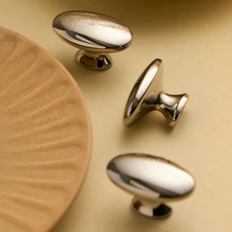 

High End Luxury Brass Handle Wardrobe Door Knobs Drawer Shoe Cabinet Pulls Single Hole Cabinet Oval Electroplated Small Handle