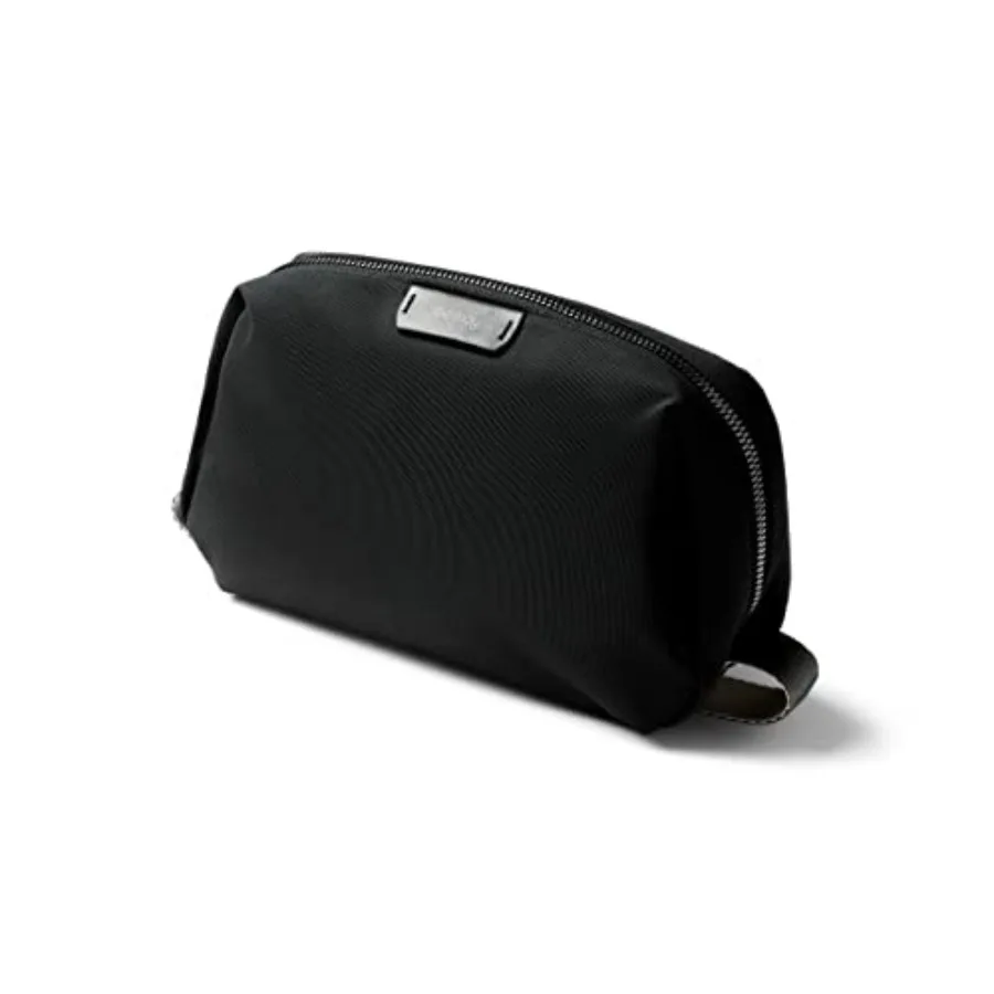 

Toiletry Kit Ux Toiletry ag Zipper Closure Water-Resistant Ling Tootrus Sleeve wit Magnetic Closure Internal Mes Pocket Orgazat