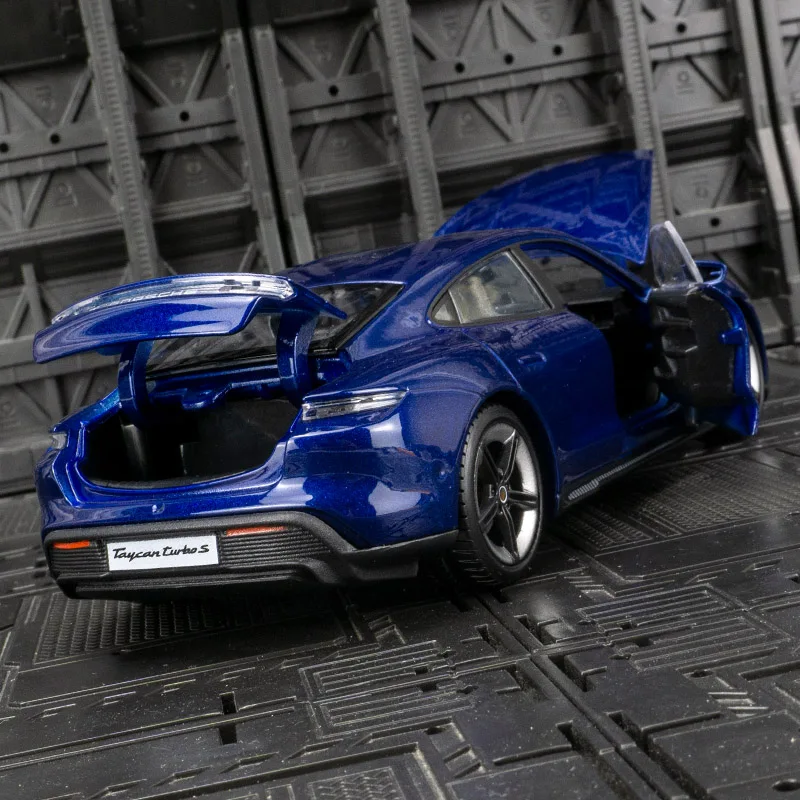 Bburago 1:24 Porsche Taycan Turbo S سبيكة نموذج سيارة خارقة لتزيين السيارة، الأبواب وغطاء المحرك، يمكن فتح صندوق السيارة