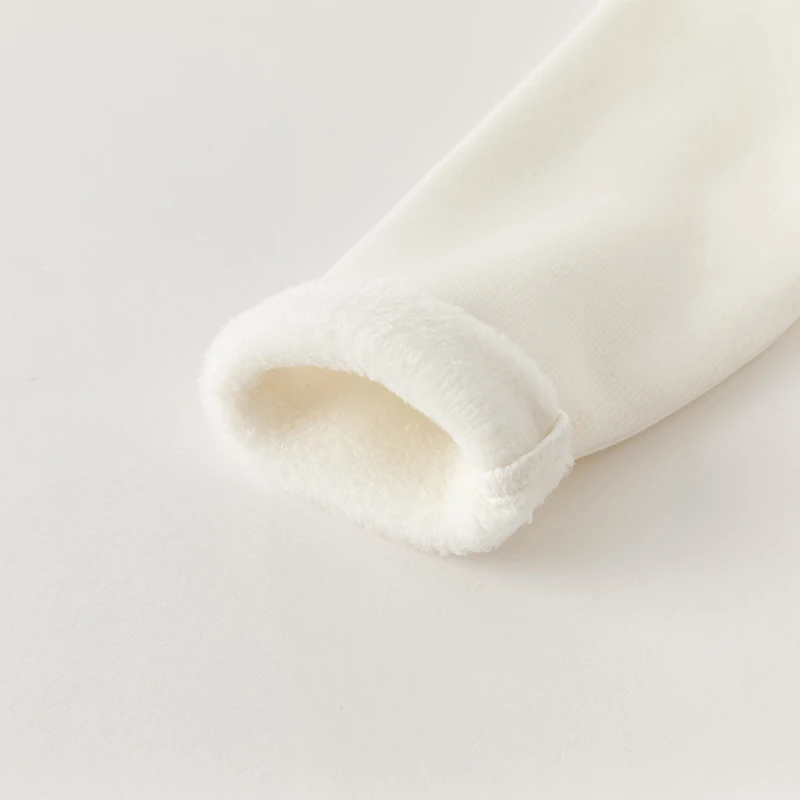 ديف بيلا طفلة طويلة الأكمام المخملية البلوز الاطفال الخريف الشتاء الدافئة محبوك القمم الأطفال في الهواء الطلق تي شيرت DB4238144