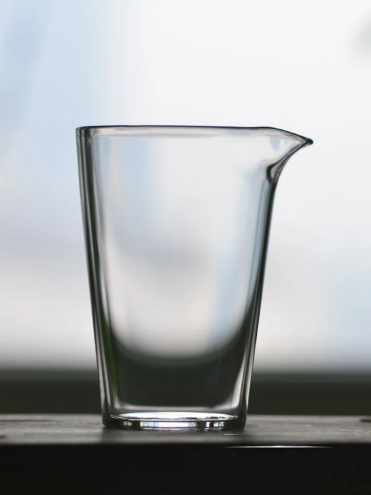 

Tibetan Sand Tea Server Heat Resistant Glass Cup without Handle Simple Design Tea Ocean Partitioner for Even Cup Distribution