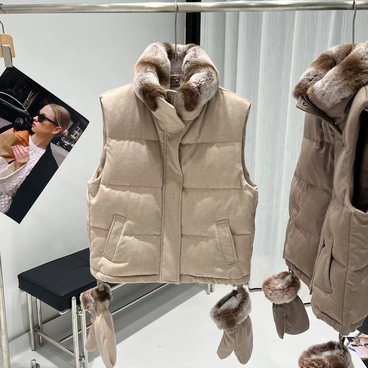 Women's Down Vest, Short, Loose-Fitting, Warm Vest, Sleeveless Jacket with Rabbit Fur Collar, 2026, New Arrival, Y2K, Top