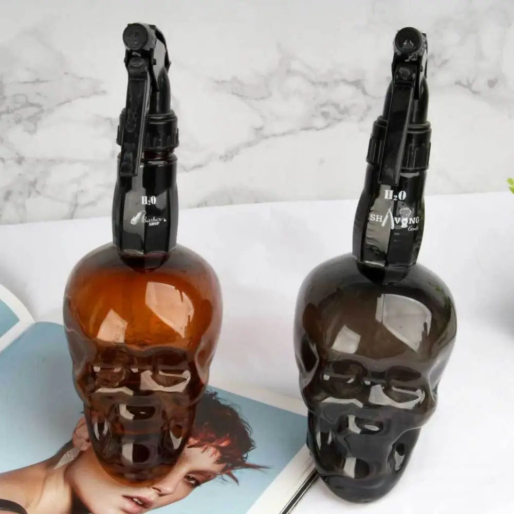 الجمجمة رئيس تصميم تصفيف الشعر رذاذ زجاجة سعة كبيرة بخاخ الماء ضباب مسقاة 500 مللي تصفيف الشعر زجاجات إعادة الملء