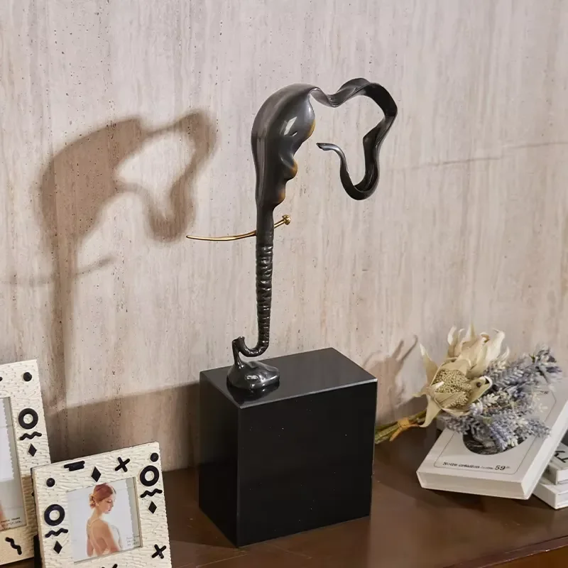 Art Deco Gold Metal Home Decor Figurine Staircase Ornaments for Living Room