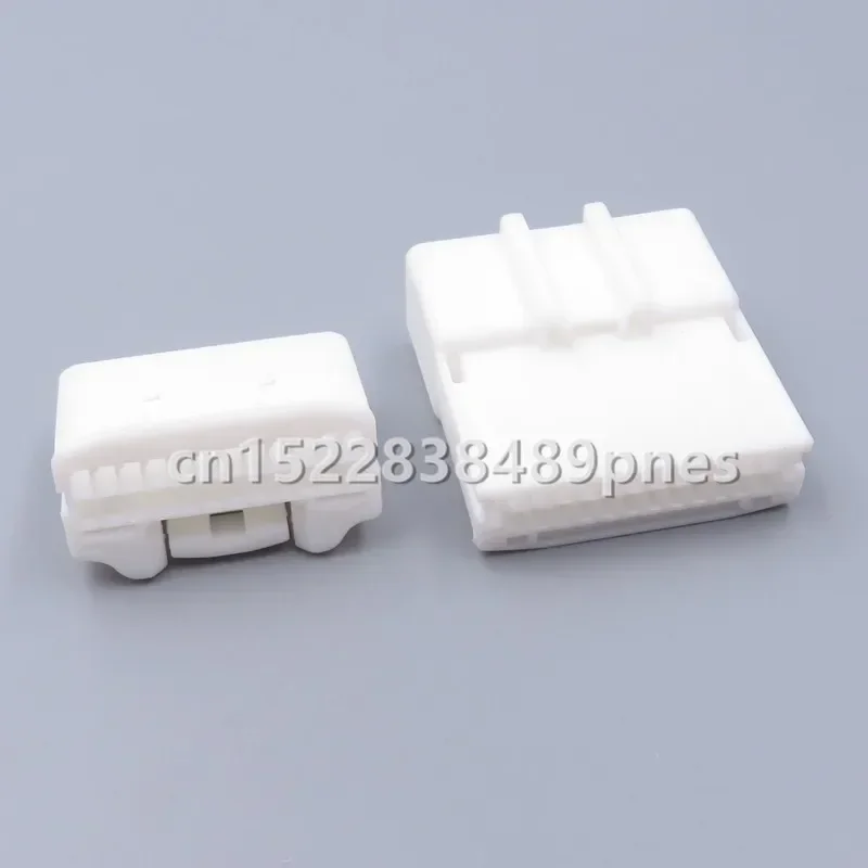 24 Pole Auto Audio Navigation Rearview Connector 1473413-1 1318917-1 Car Wiring Harness Socket