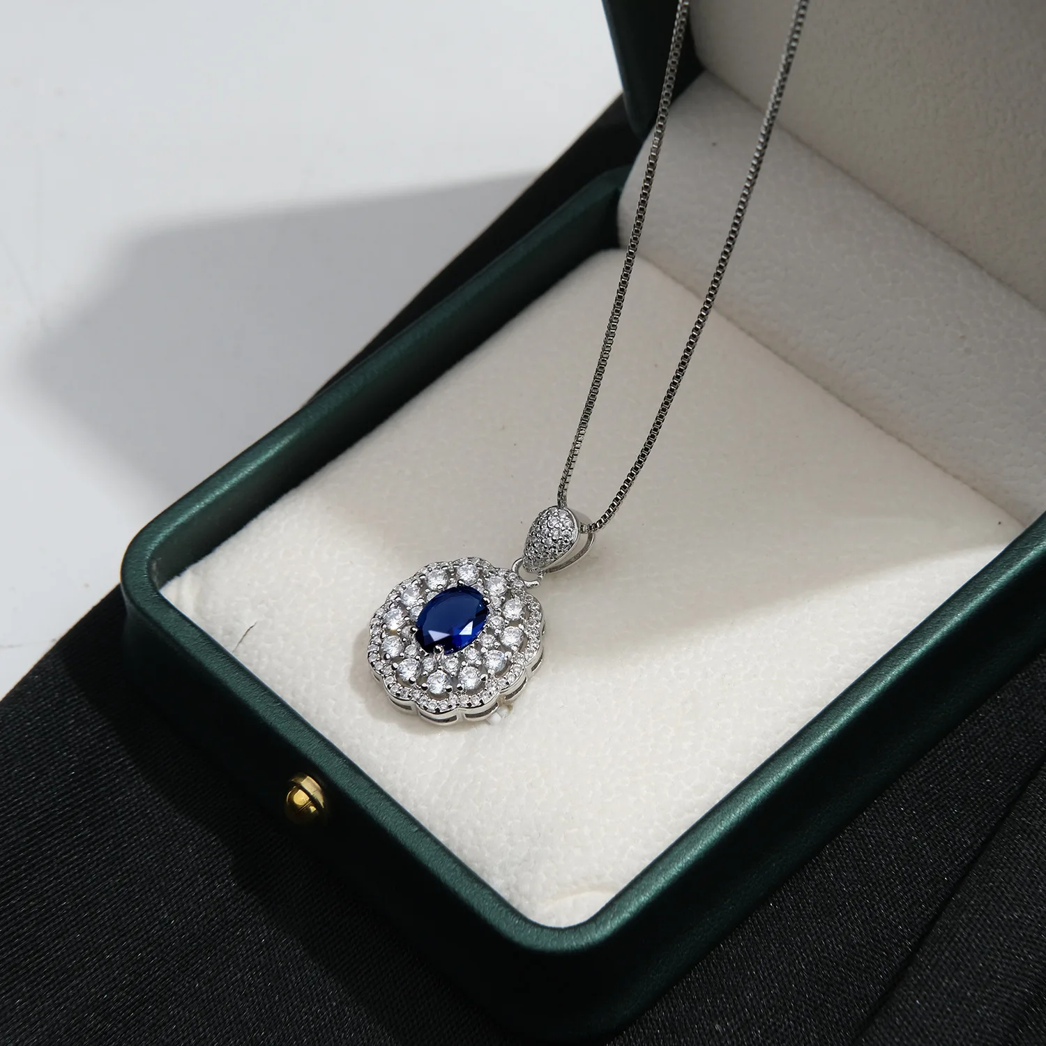 

Oval Cut Created Blue Sapphire 925 Sterling Silver Pendant Necklace Hollow Gemstone for Women Fashion Gemstone Jewelry Gift