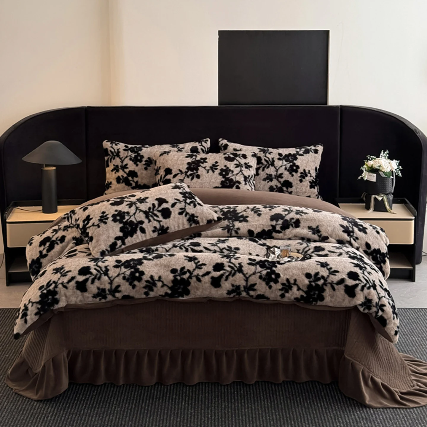 

Ретро-покрывало из утолщенного молочного бархата с кроличьим мехом и оборками, комплект из четырех предметов, зимнее теплое двустороннее флисовое покрывало-балдахин, универсальное