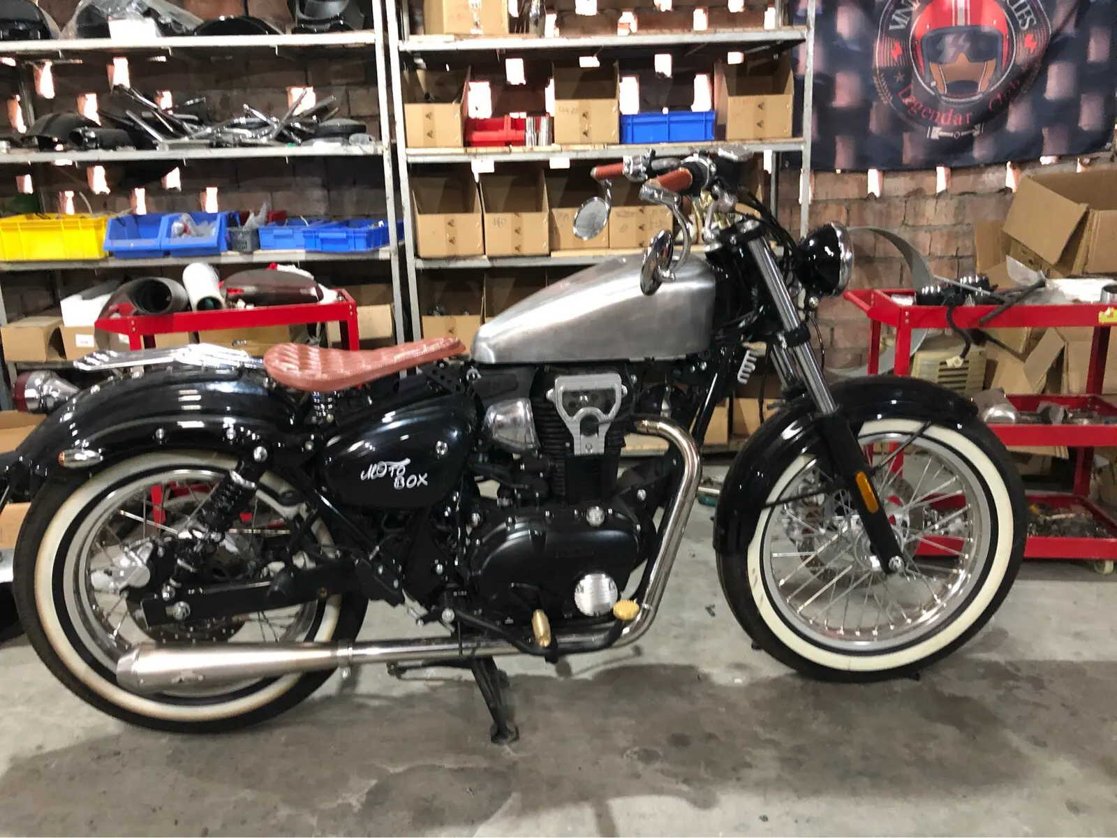 【Premium】For Benelli Imperiale BJ400 features a retro manual exhaust with adjustable front, mid, and rear sections, with a deep
