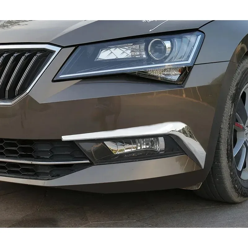 

2pcs for SKODA Superb 2016-2018 Front Corner Anticollision Bar Fog Lamp Eyebrow