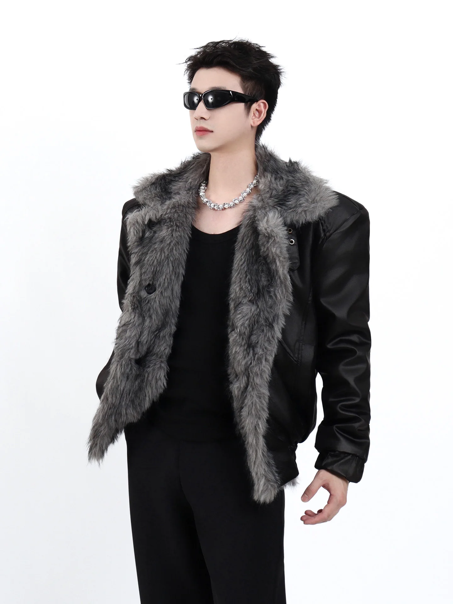 سترات رجالية ذات ياقة من الفرو الصناعي على الوجهين سترات رجالية لشتاء 2025 سترات جديدة راقية من الفرو الصناعي معاطف سميكة متكاملة #2