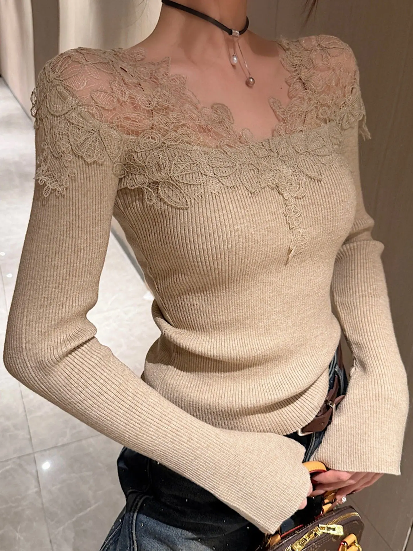 Patchwork Knit Sweater, Long-sleeve Autumn/winter Knit Top, New High-end Lace Base Layer, Slim-fitting and Stylish Sweater