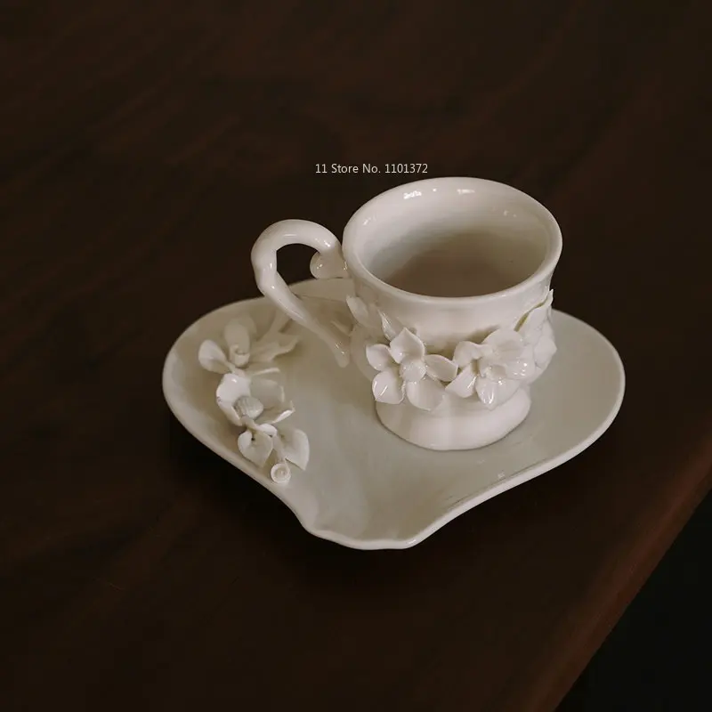 Ceramic Coffee Cups and Plates Flower Tea Cup Ceramic Double Ear Small Tray Breakfast Inventory Heart Plate Mugs Coffee Cups