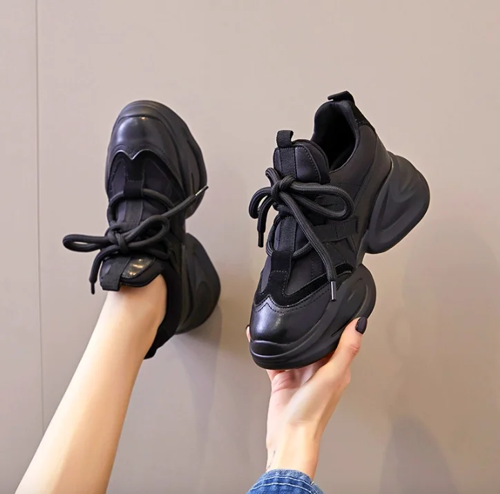 

New height increasing shoes for women, trendy low cut breathable shoes, thick soled casual women's sports shoes