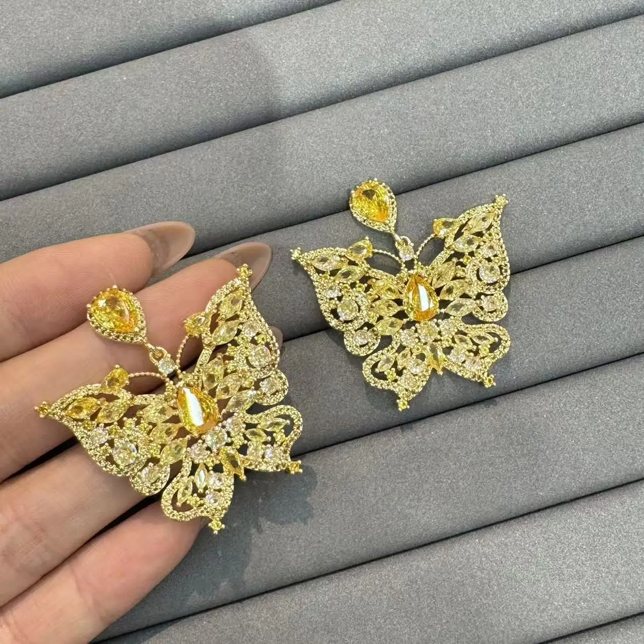 

buterfly earrings white yellow zirconia shiny luxury jewelry women earrings sweet cute jewelry