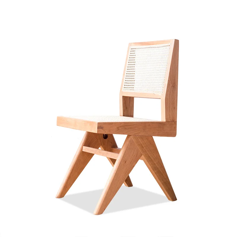 Wuli Kursi Rotan Kayu Solid Nordic Sederhana dengan Sandaran Tangan Kursi Makan Rumah Mebel Gaya Abad Pertengahan Chandigarh