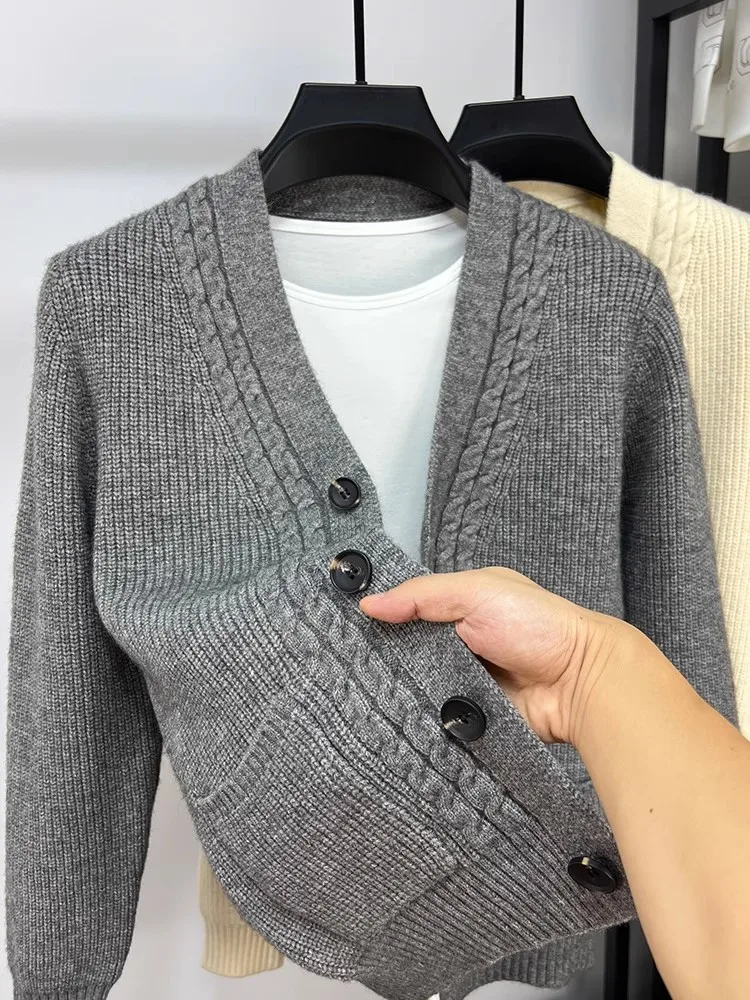 

Sli Knitted V-Ne Men's Sweater Casual Outerwear Pure Color Autumn Winter Loose Fit Comfortable Breathable Nylon Fabric