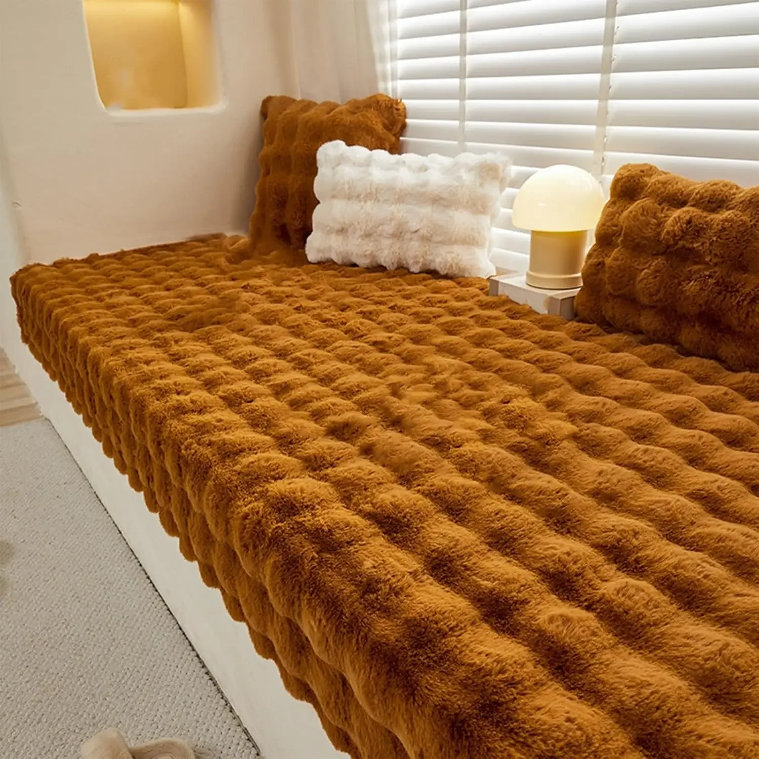 Fluffy Bubble Rabbit Fur Cushion Caramel Color Faux Fur Plush Mats By Window Thick Warm Non Slip Seat Pad for Home Decor 1 Piece