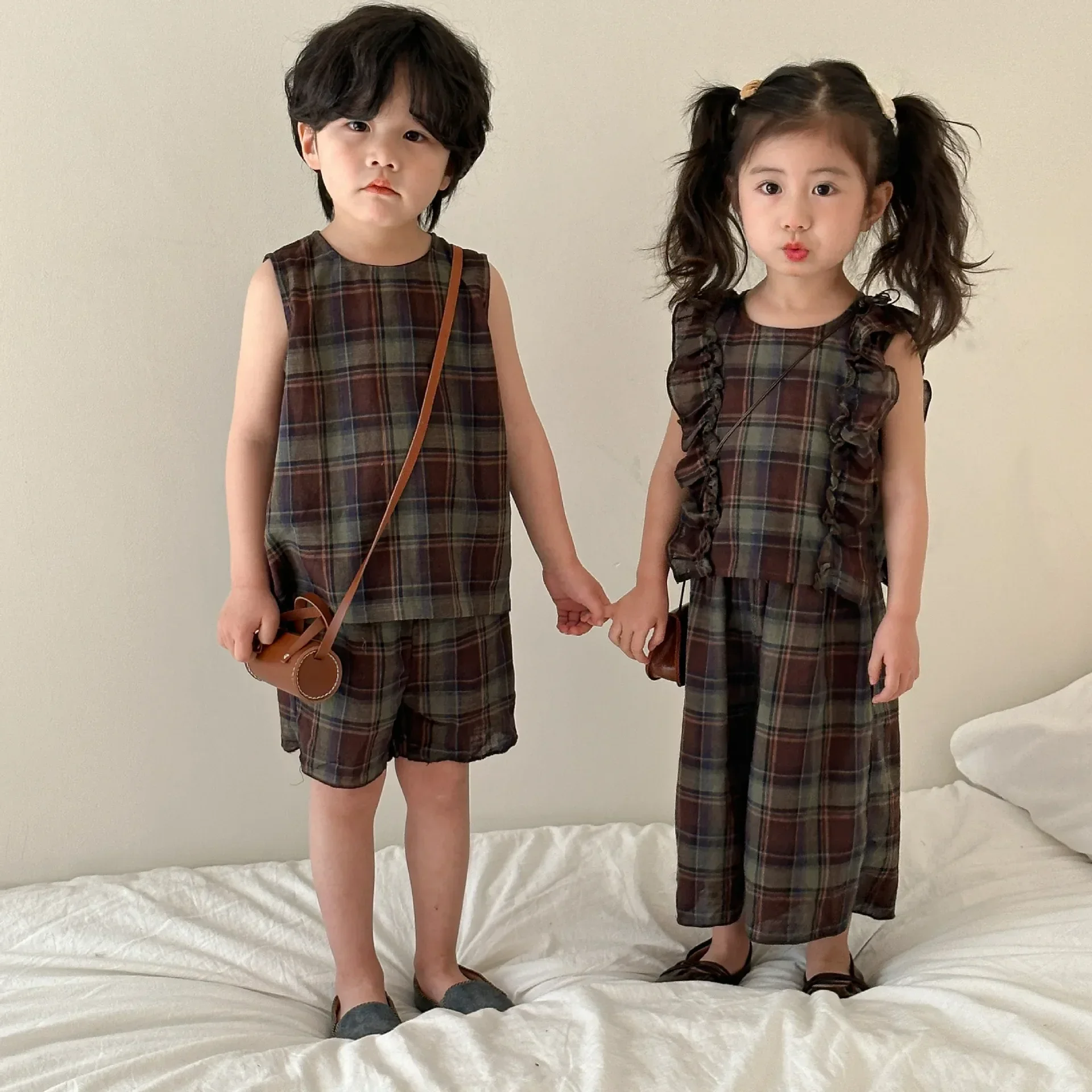 Summer Siblings plaid clothes sets Boys thin cotton vest and shorts Girls lacework fashion vest and Nine-minute wide-leg pants