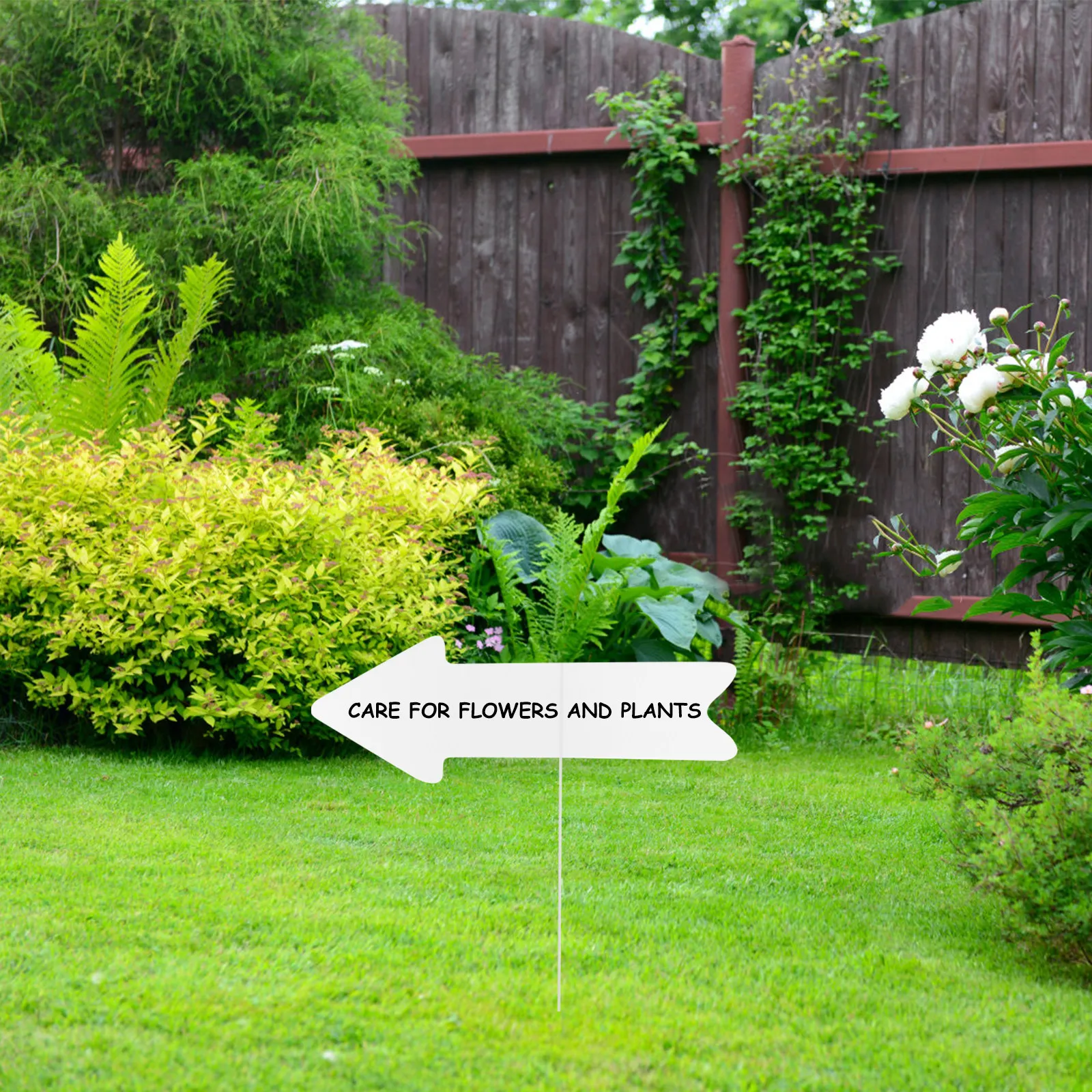 

5Pcs Blank Plastic Yard Signs with Arrow Stakes for DIY Garden Lawn Park Wedding Welcome Decor Outdoor Reusable Writable Sign
