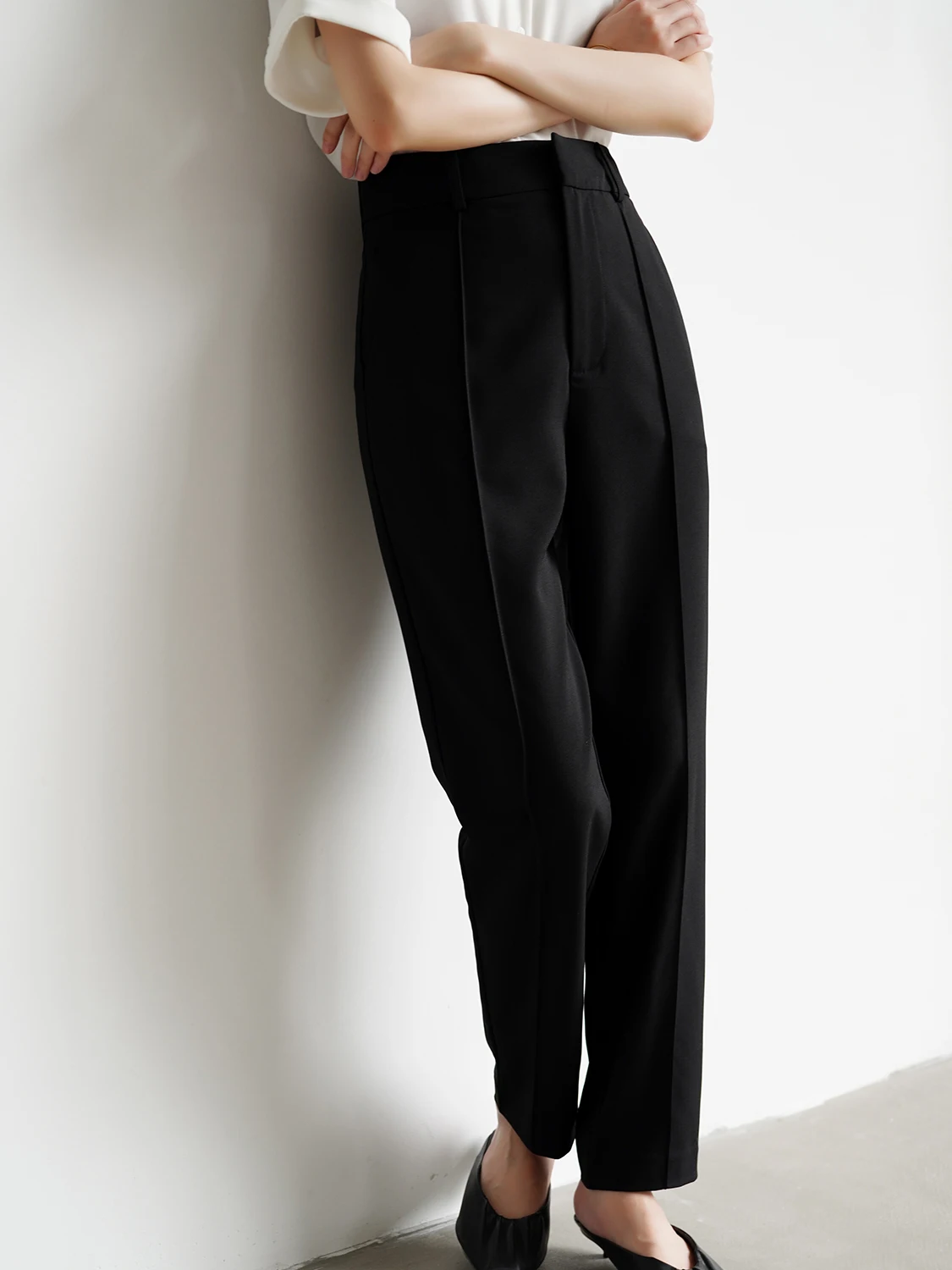 

Elegant Black Casual Pants Thin Suit Pants for Women Commute Style Asymmetric High Waist Straight Leg Pants Ladies' Premium F...