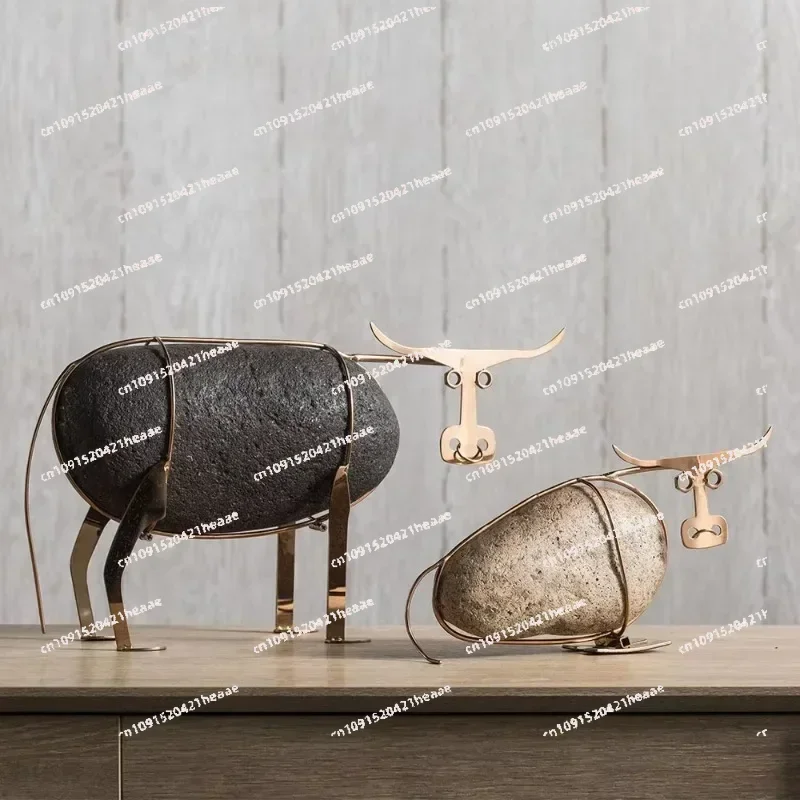Suitable for animal, cow, creative resin ornaments, home decor ornaments, ornaments