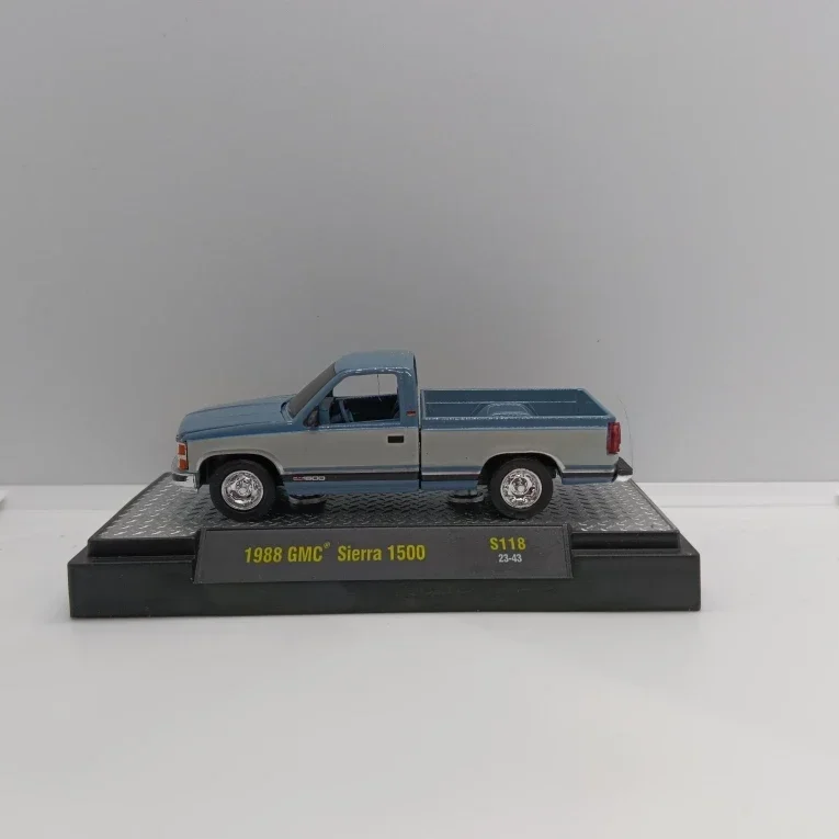 M2 machines 1/64 1988 GMC Sierra 1500 3500  collection alloy diecaste model